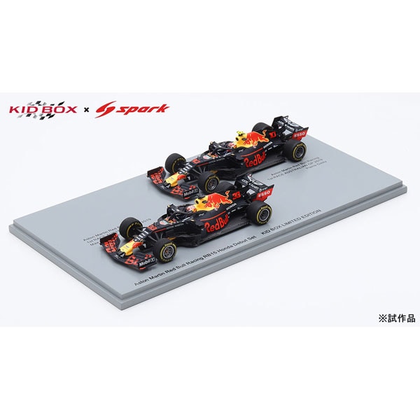 ミニチャンプス スパーク レッドブルRB18 タウリAT03ミニカー