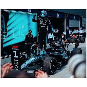 �X�p�[�N�b1/43 Mercedes-AMG Petronas Formula 1 Team W17 No.63 Winner Austrian GP 2026(with number board)�yS9332�z�bS9332 W17 No.63 Winner
