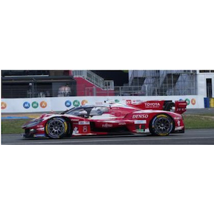 �X�p�[�N�b1/18 TOYOTA TR010 HYBRID No.8 TOYOTA RACING 3rd Le Mans 24H 2026�y18S1321�z�b18S1321 ��� TR010 No.8 ���24H 2026